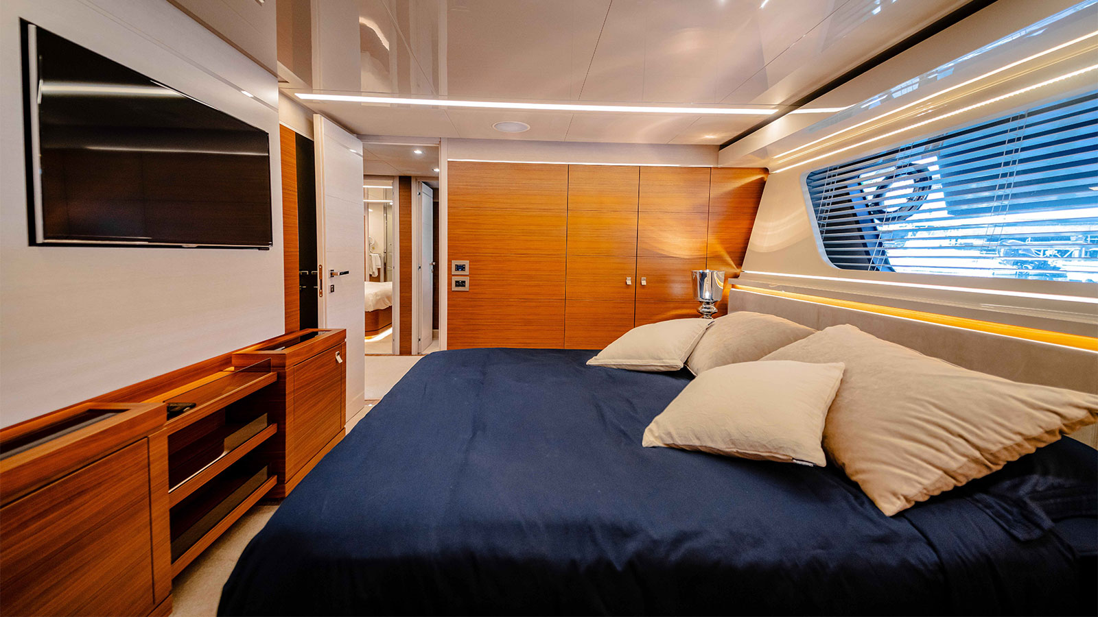 2016 Custom Line Navetta 28 à vendre (photo 10)