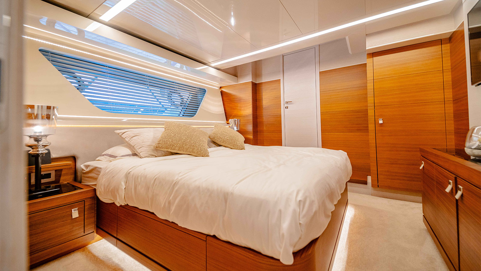 2016 Custom Line Navetta 28 à vendre (photo 11)