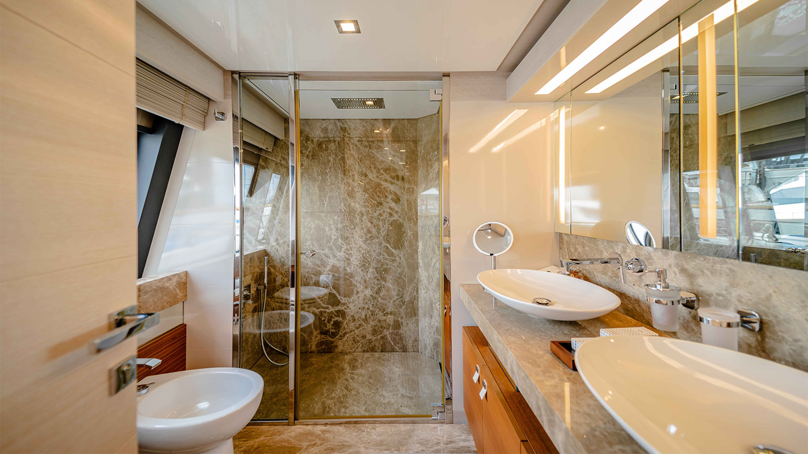 2016 Custom Line Navetta 28 à vendre (photo 15)