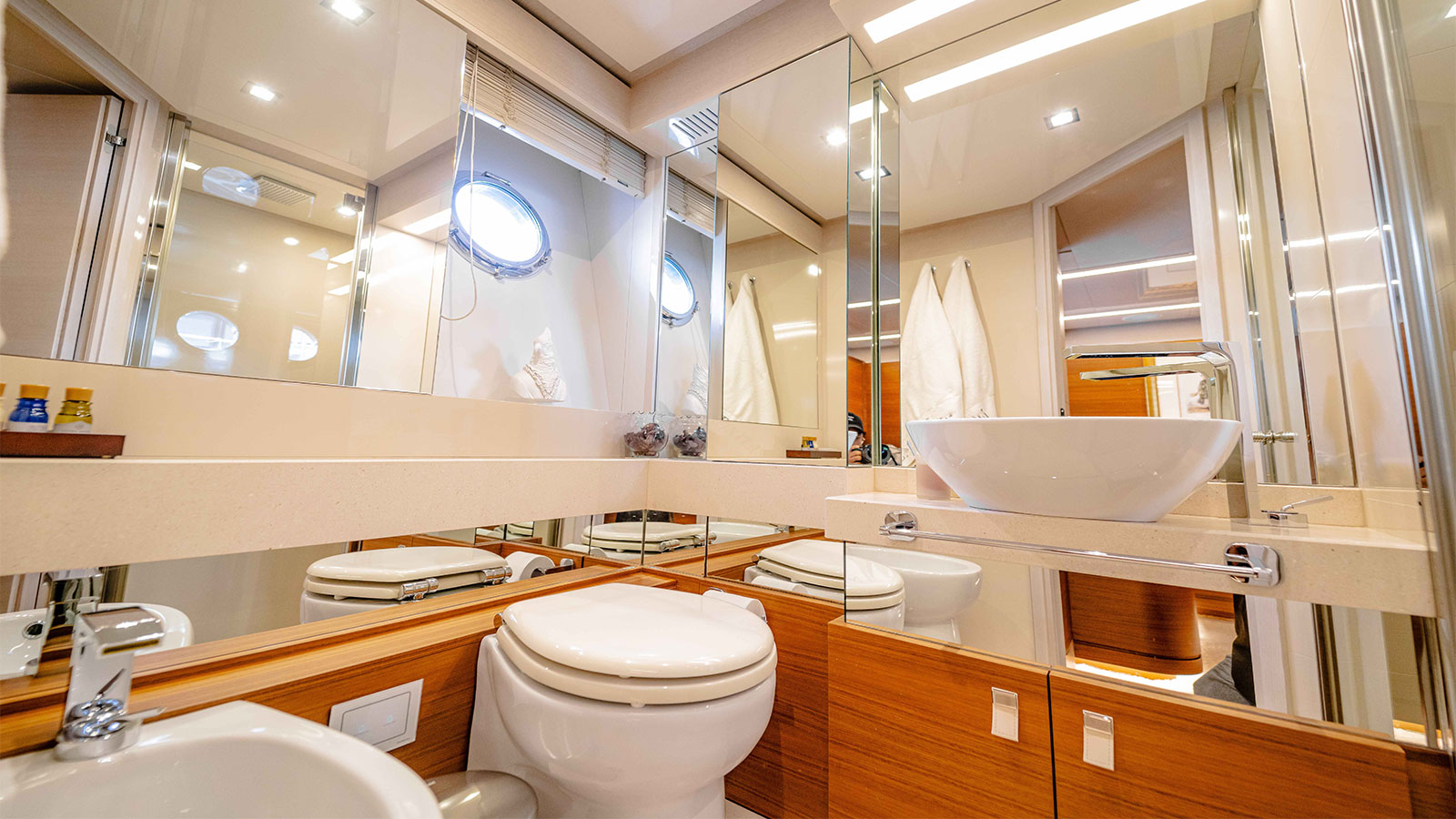 2016 Custom Line Navetta 28 à vendre (photo 14)
