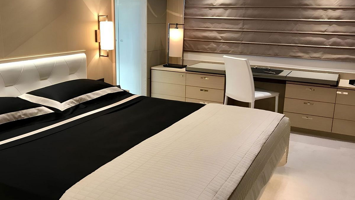 2016 Princess 82 for sale (photo 7)