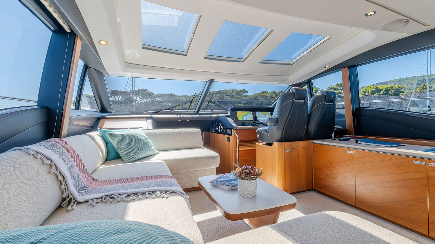 2020 Princess S62 for sale (photo 2)