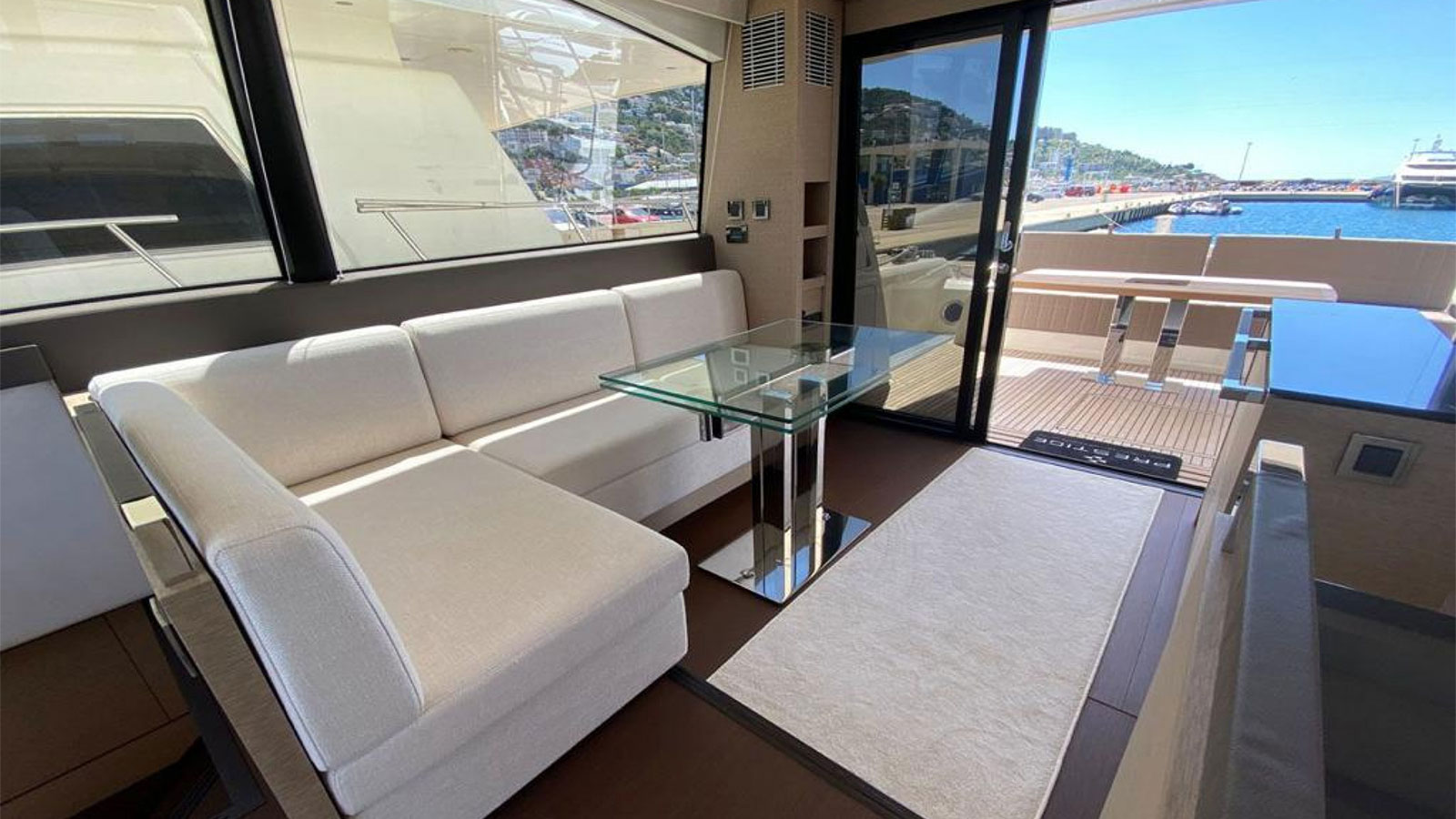 2019 Prestige 680 in vendita (photo 3)