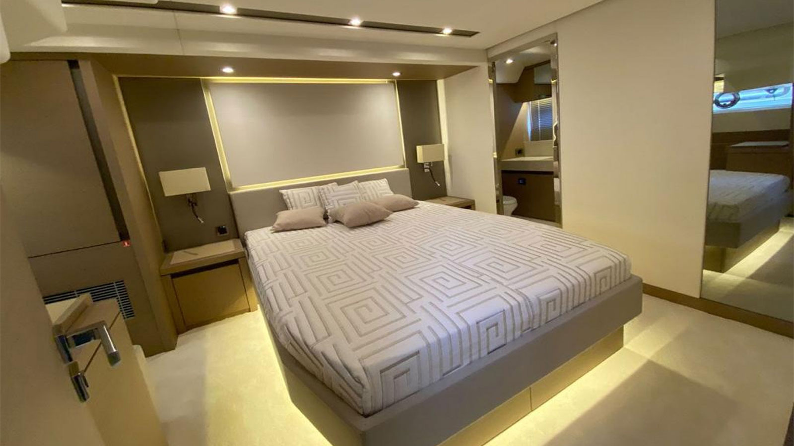 2019 Prestige 680 in vendita (photo 8)