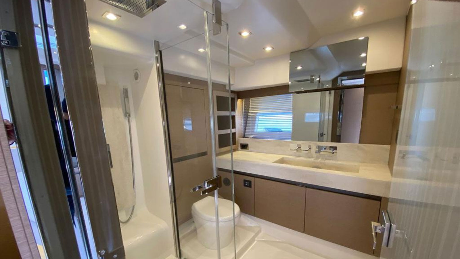 2019 Prestige 680 in vendita (photo 12)