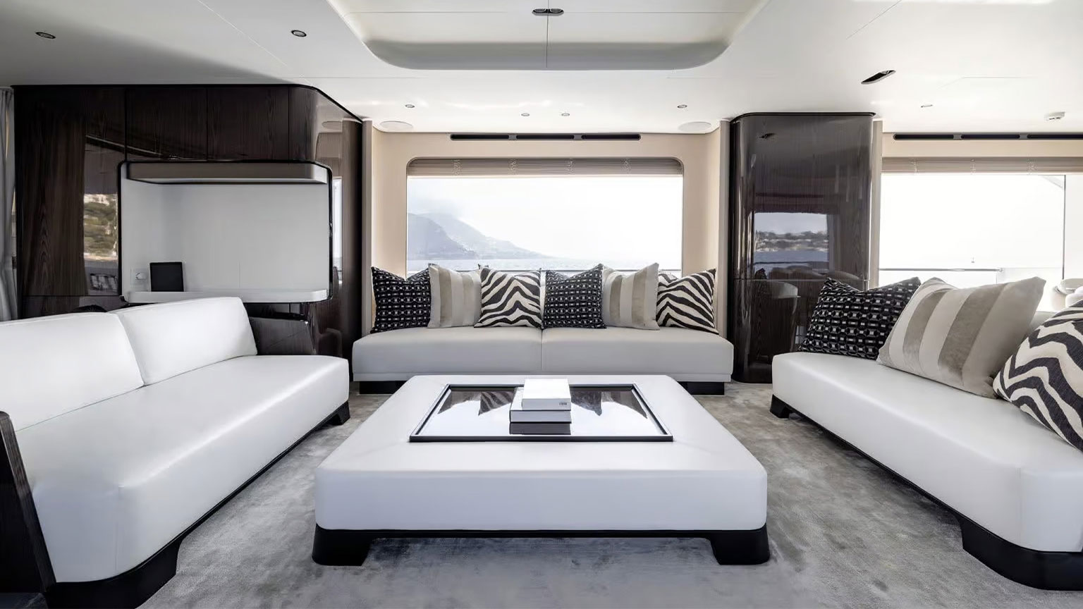 2020 Azimut Grande 32M for sale (photo 2)