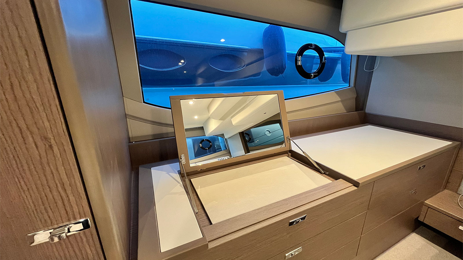 2021 Princess F50 in vendita (photo 16)