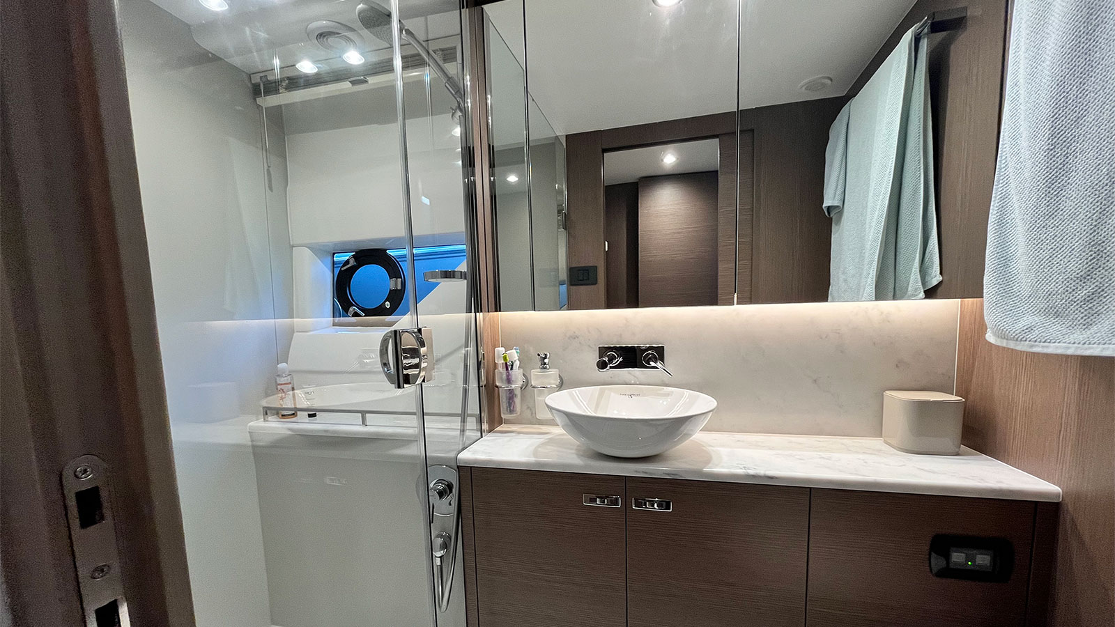 2021 Princess F50 in vendita (photo 19)