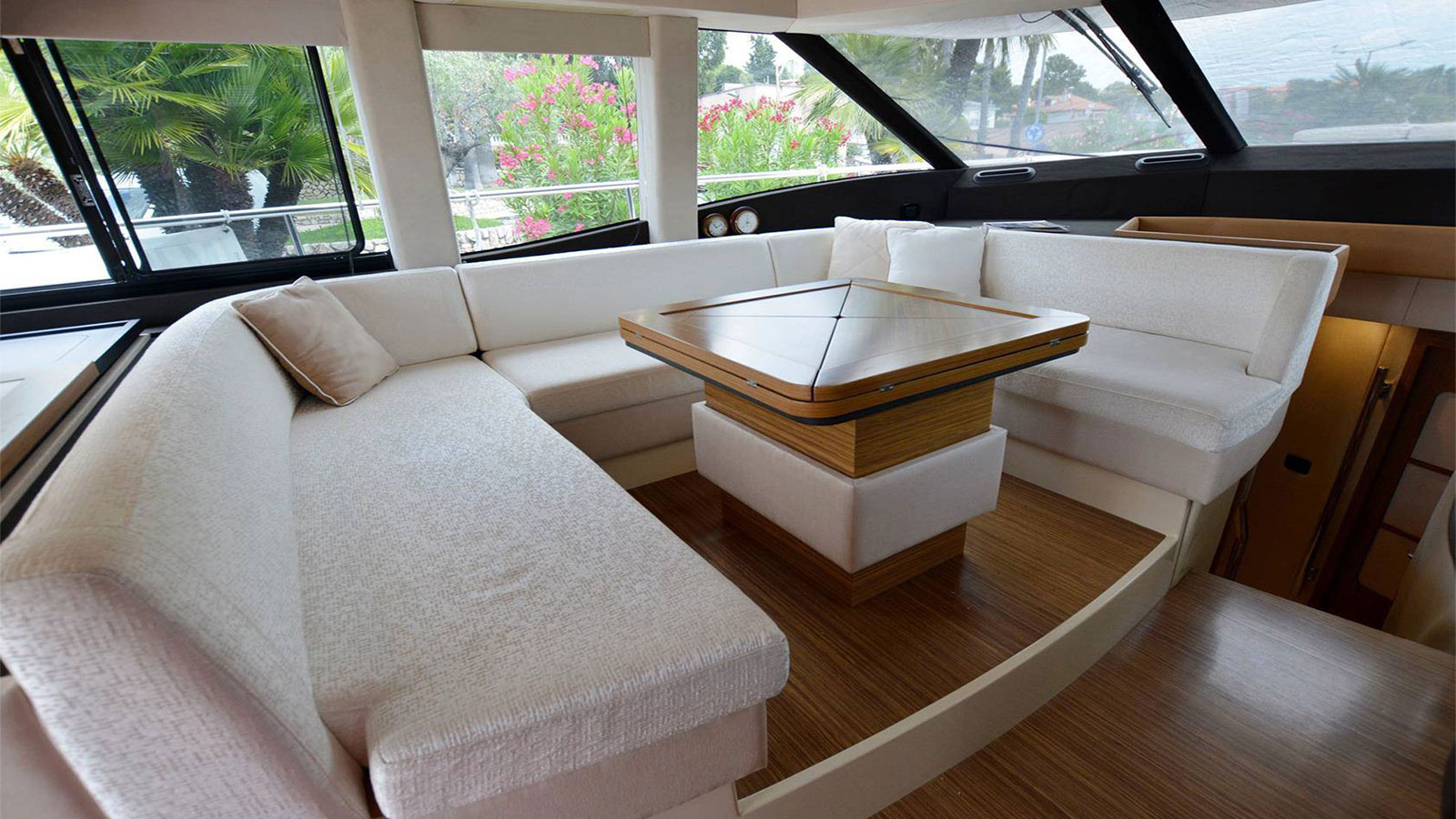 2015 Azimut Magellano 53 te koop (photo 3)