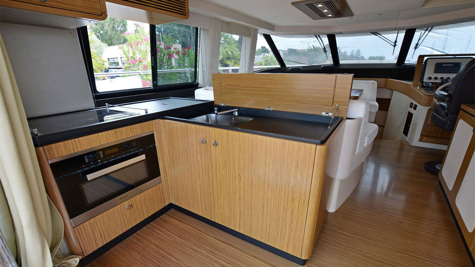 2015 Azimut Magellano 53 te koop (photo 5)