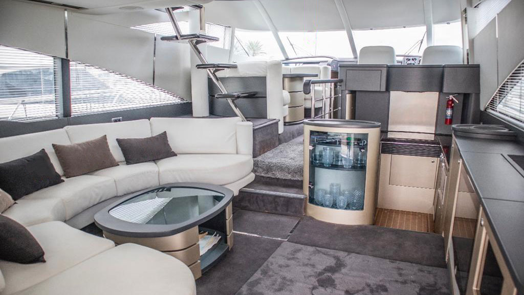2008 Fairline Squadron 58 for sale (photo 2)