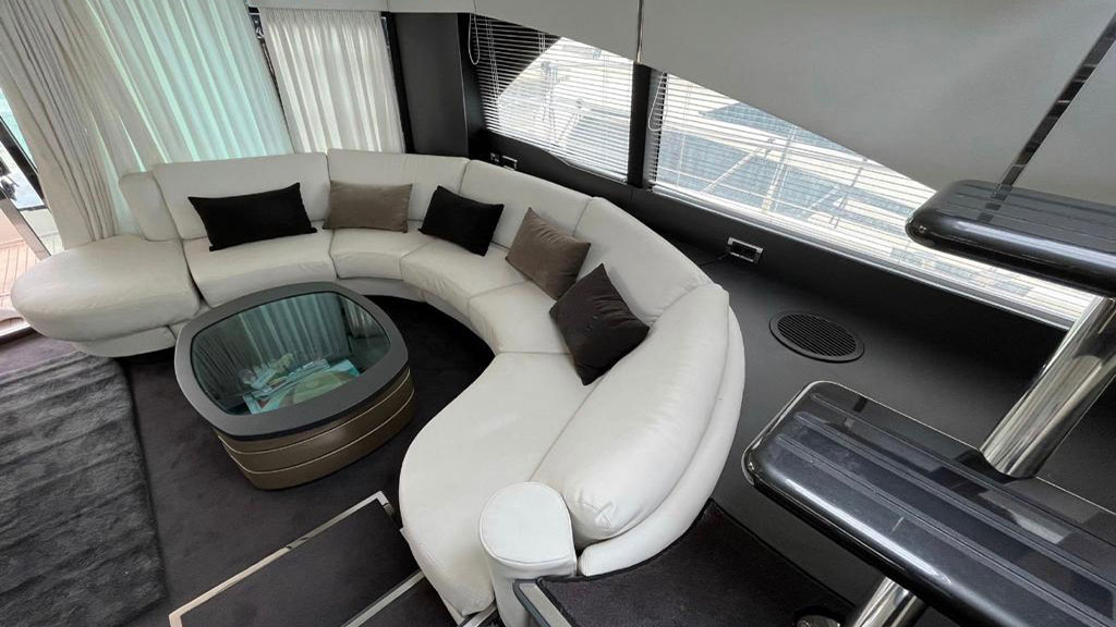 2008 Fairline Squadron 58 for sale (photo 4)