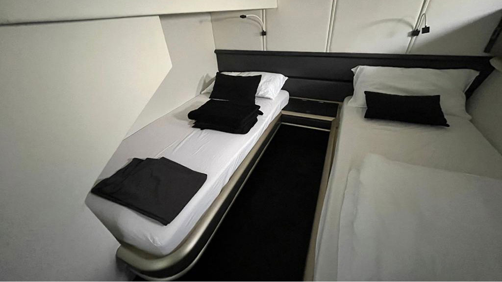 2008 Fairline Squadron 58 for sale (photo 8)