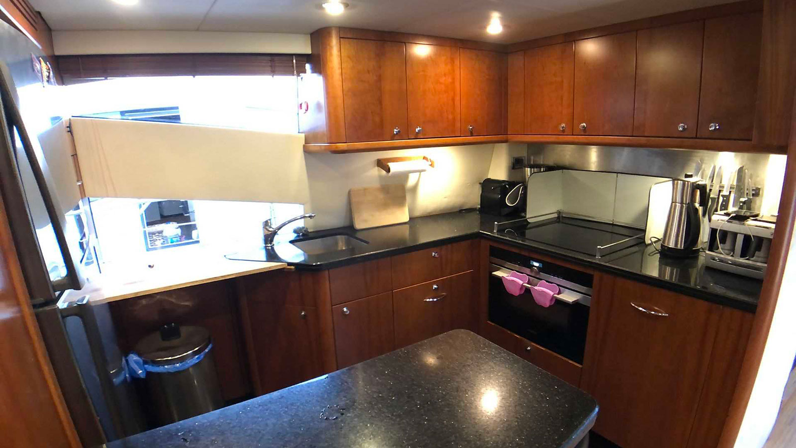 2007 Sunseeker 75 Yacht zu verkaufen (photo 8)