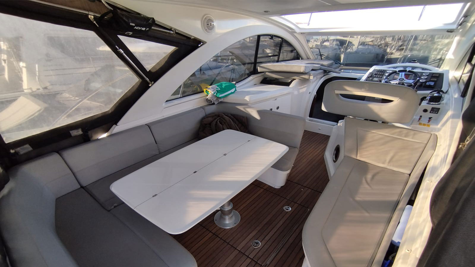 2011 Beneteau Flyer Gran Turismo 34 in vendita (photo 8)