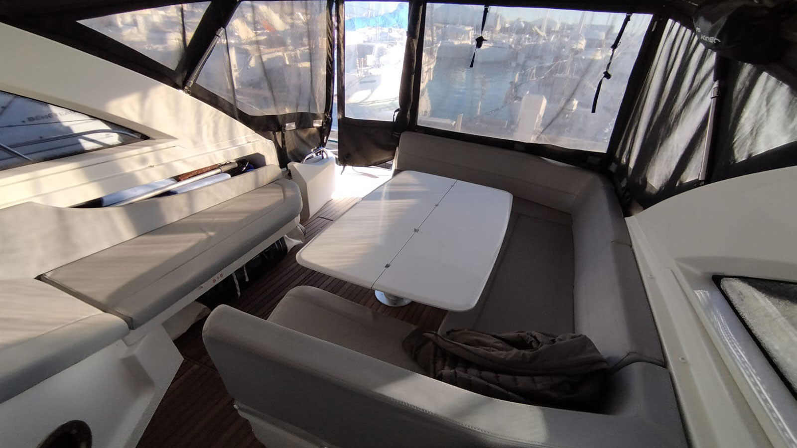 2011 Beneteau Flyer Gran Turismo 34 in vendita (photo 16)