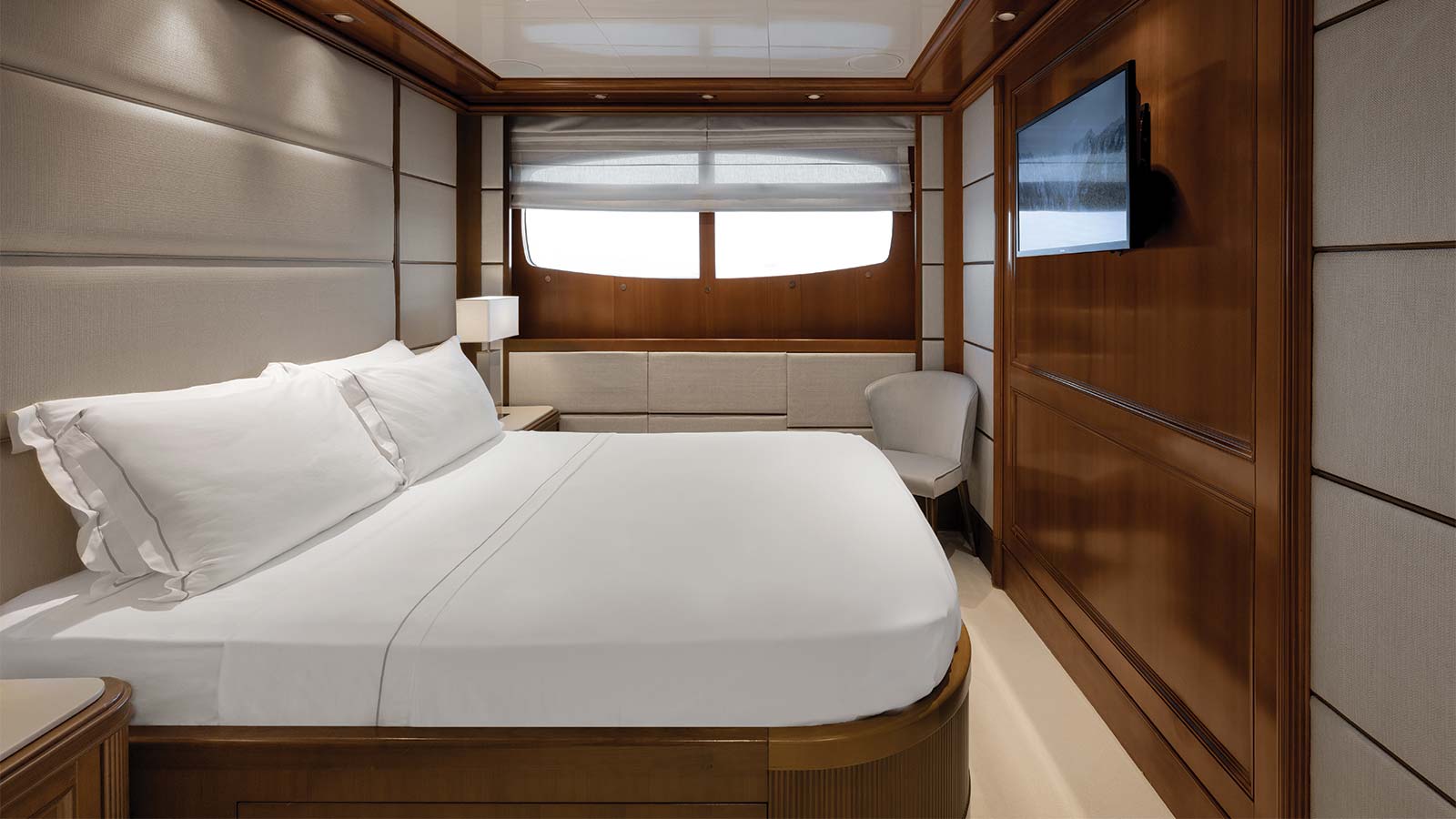 2004 Golden Yachts Emir te huur (photo 14)