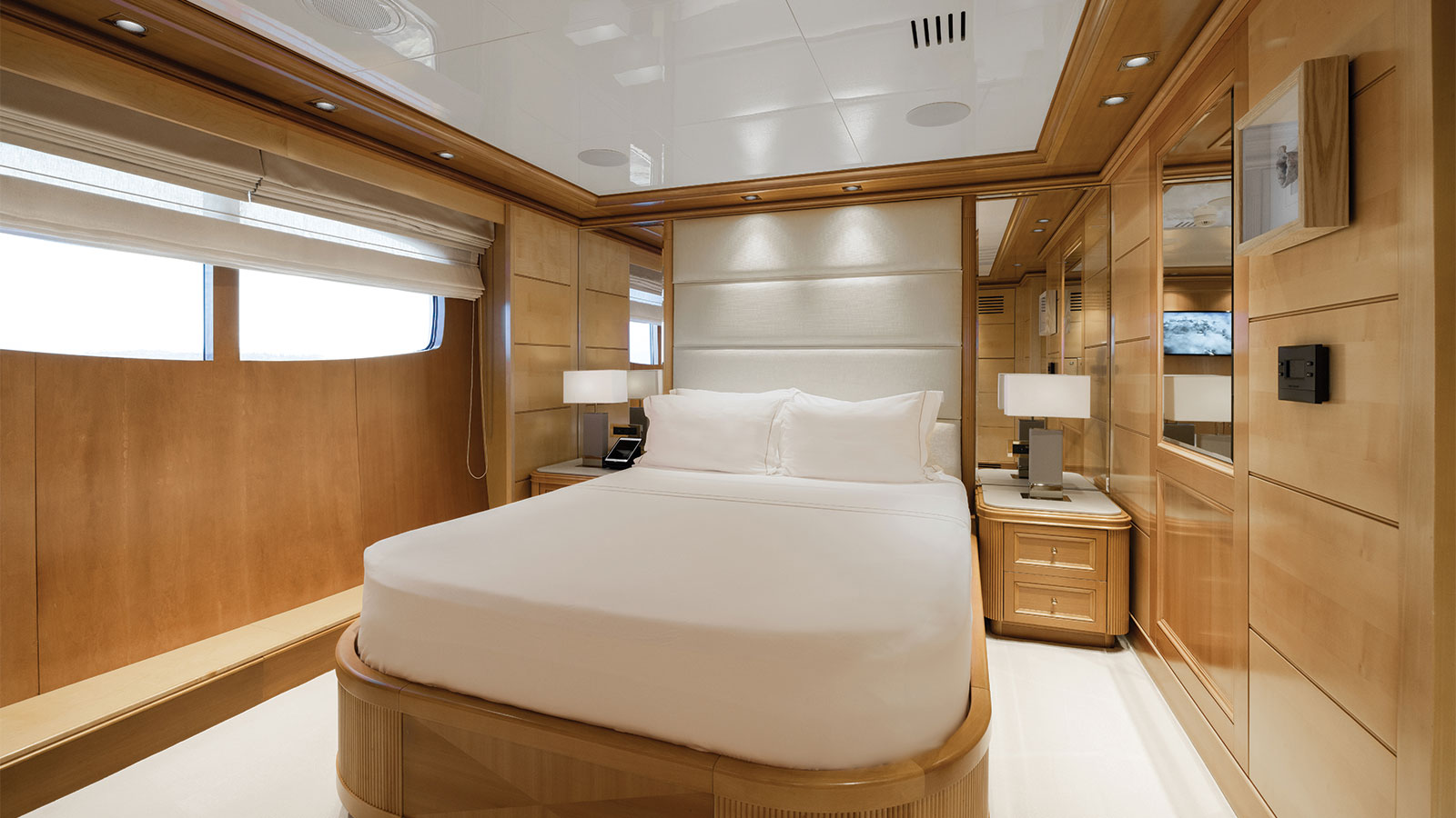 2004 Golden Yachts Emir te huur (photo 15)