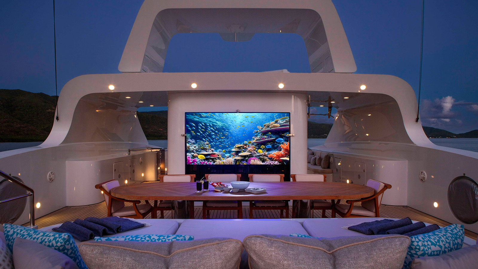 2008 Benetti La Blanca for charter (photo 26)