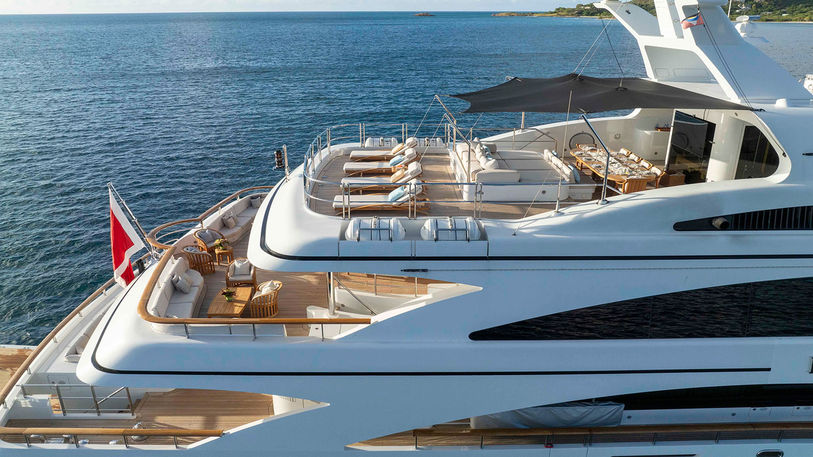 2008 Benetti La Blanca for charter (photo 27)
