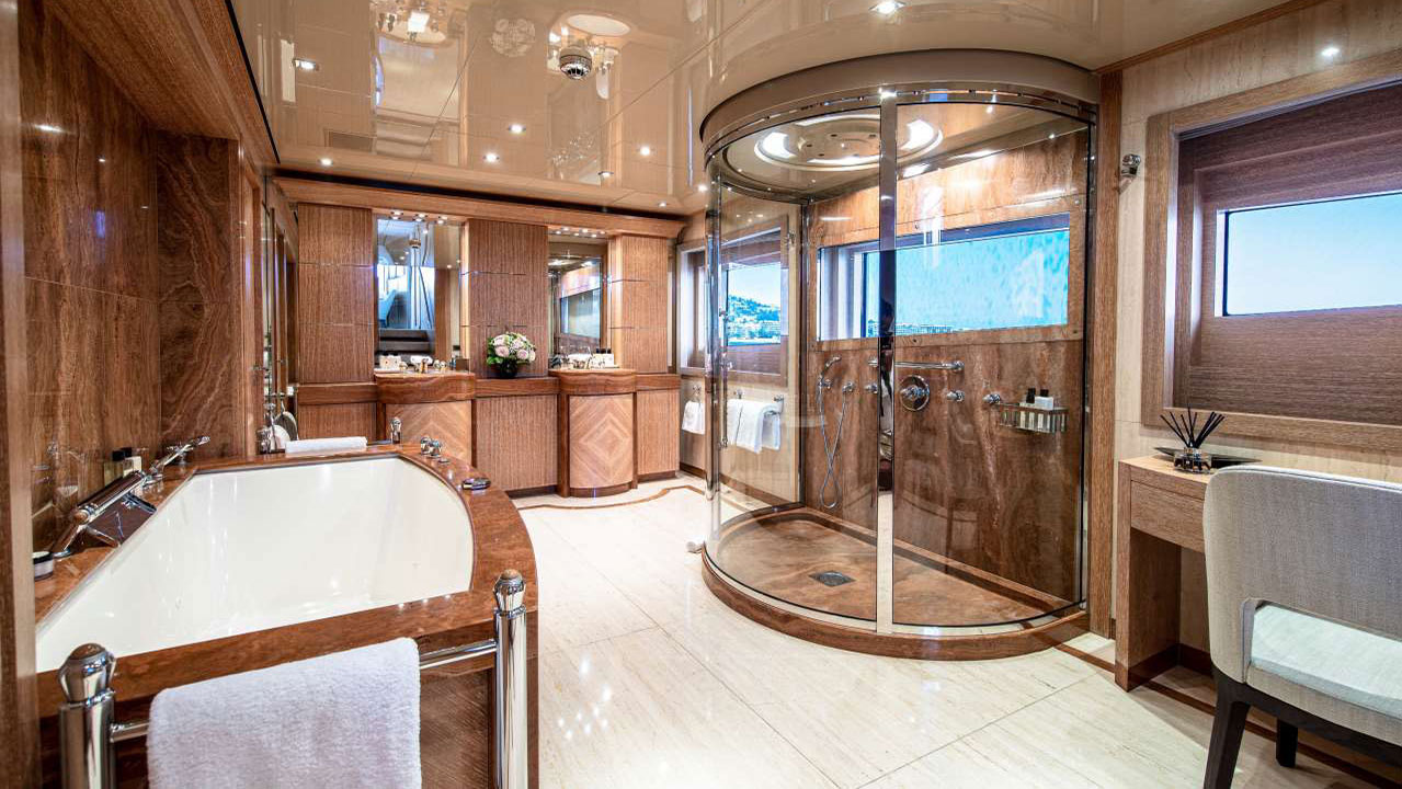 2000 Oceanco Friendship na czarter (photo 11)
