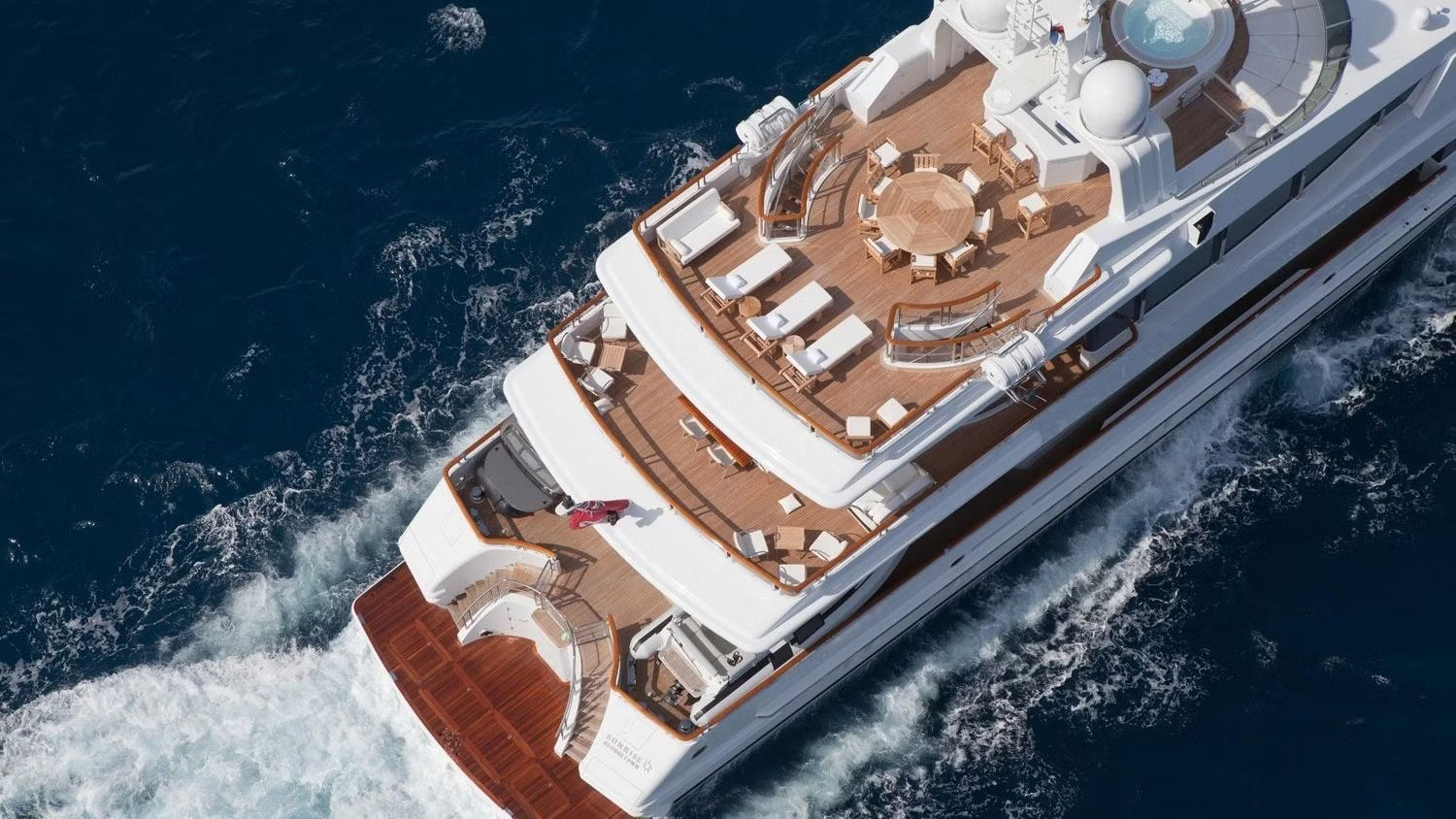 2000 Oceanco Friendship na czarter (photo 12)