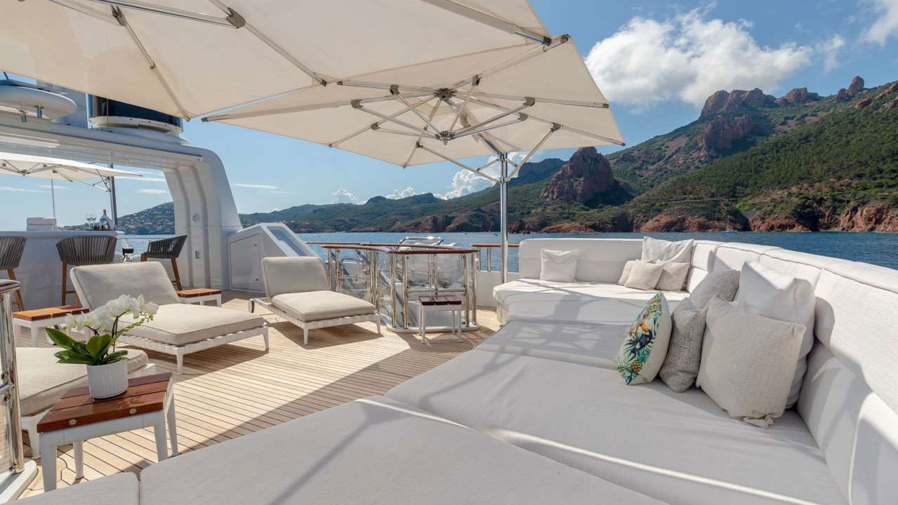 2000 Oceanco Friendship na czarter (photo 14)