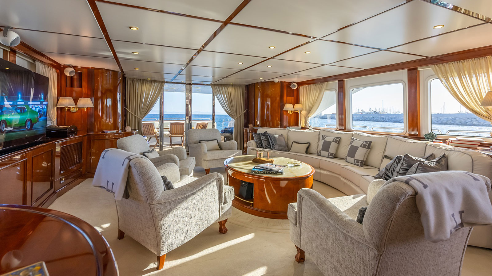 1998 Benetti Stella Fiera te huur (photo 3)