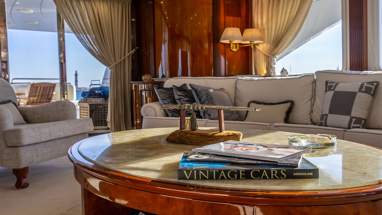 1998 Benetti Stella Fiera te huur (photo 5)