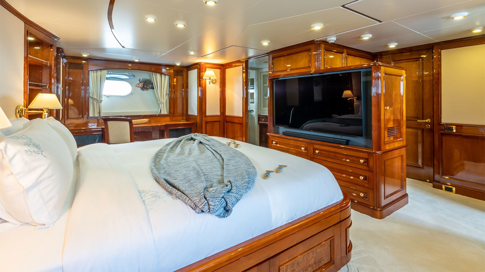 1998 Benetti Stella Fiera te huur (photo 11)