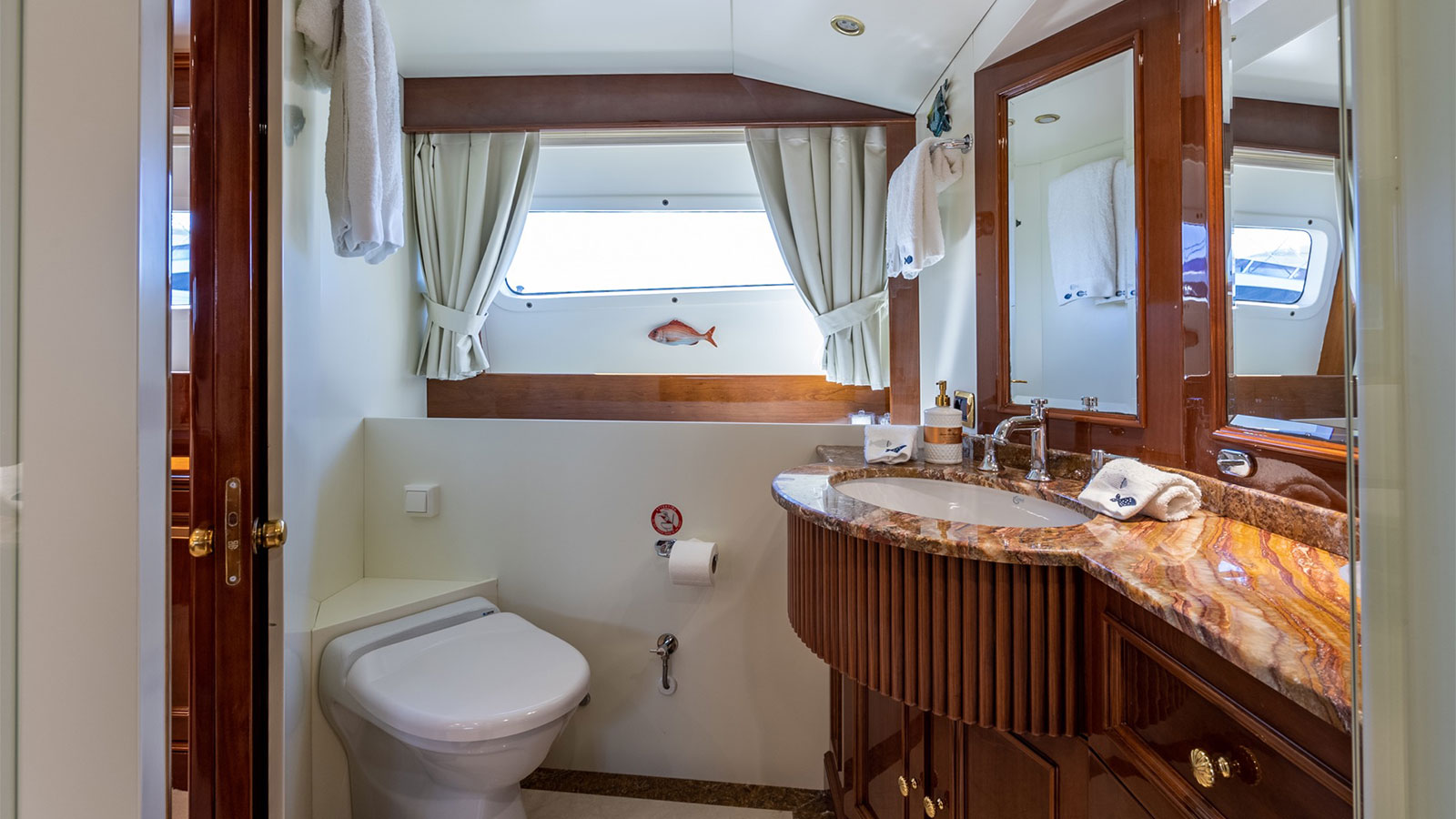 1998 Benetti Stella Fiera te huur (photo 17)