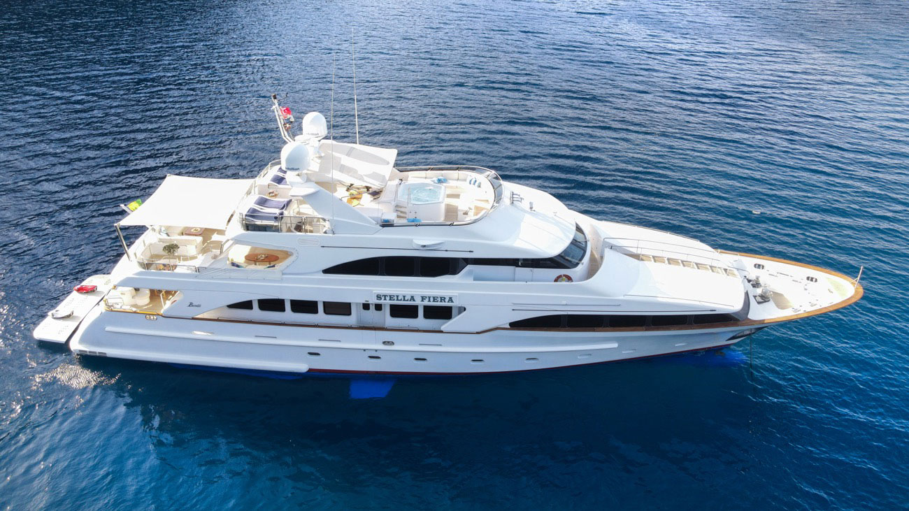 1998 Benetti Stella Fiera te huur (photo 1)