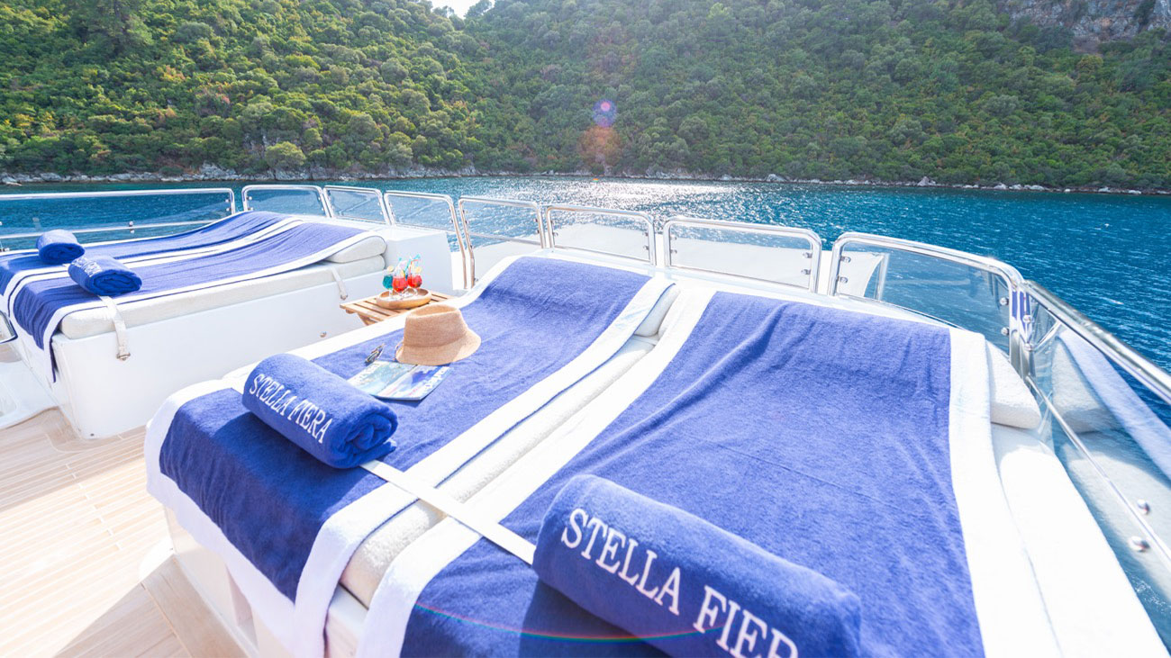 1998 Benetti Stella Fiera te huur (photo 20)