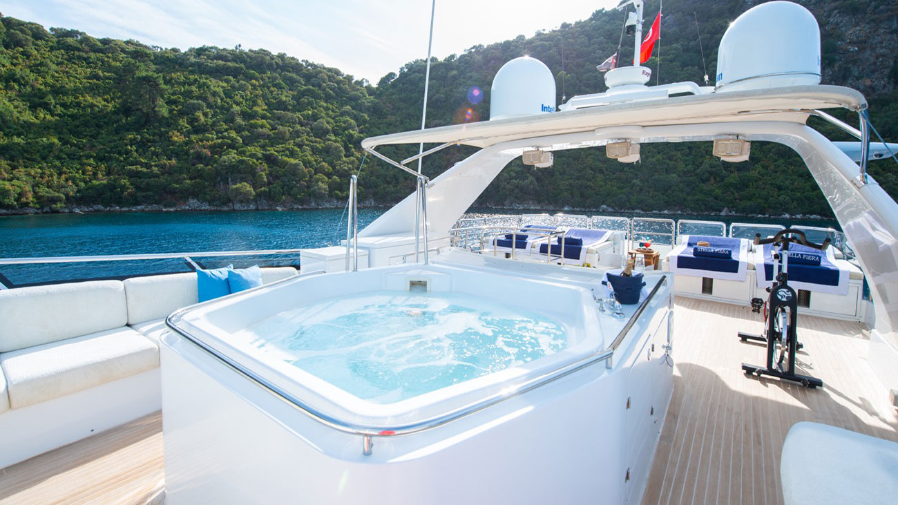1998 Benetti Stella Fiera te huur (photo 24)