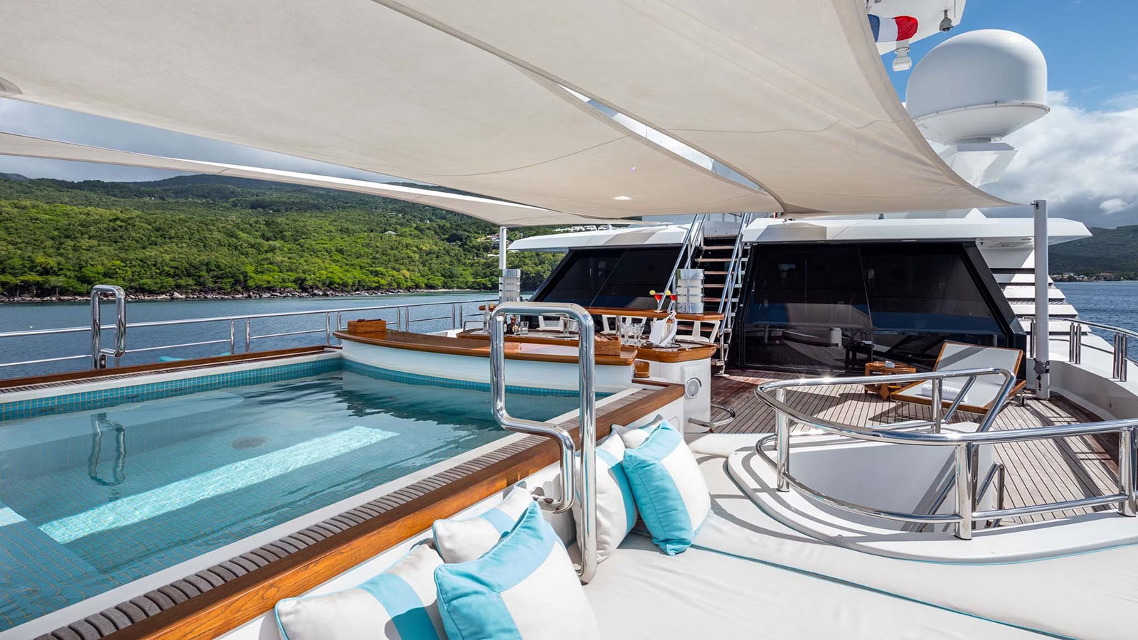2013 Dunya Yachts Axioma for charter (photo 25)