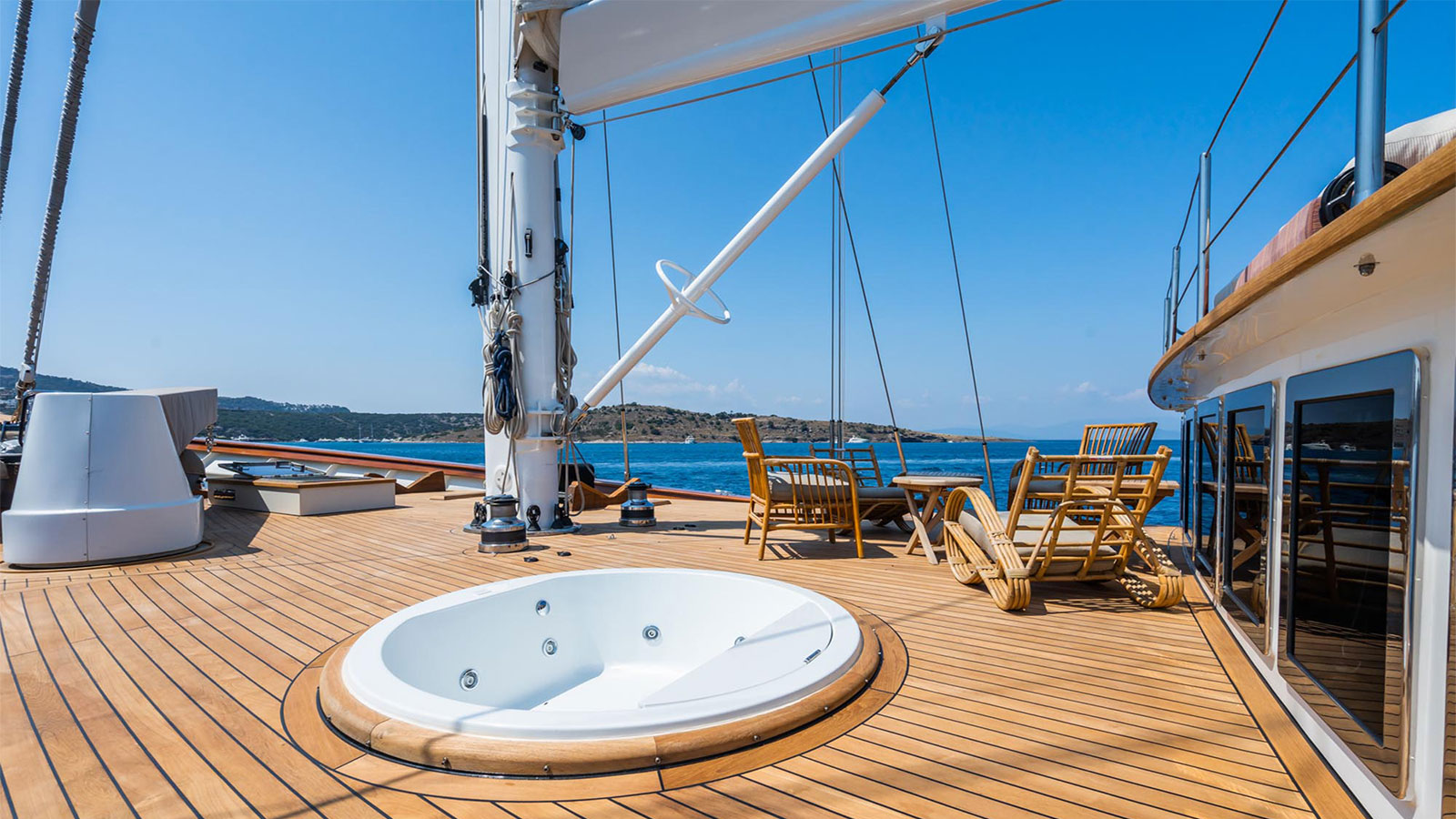 2007 Aegean Yacht Yazz en alquiler (photo 12)