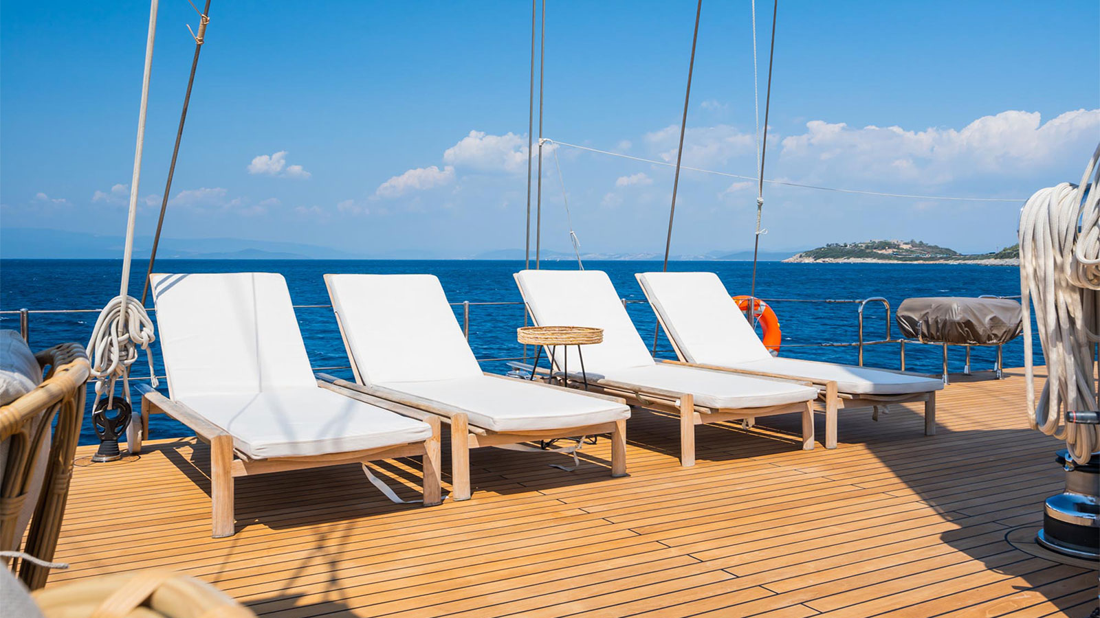 2007 Aegean Yacht Yazz en alquiler (photo 13)