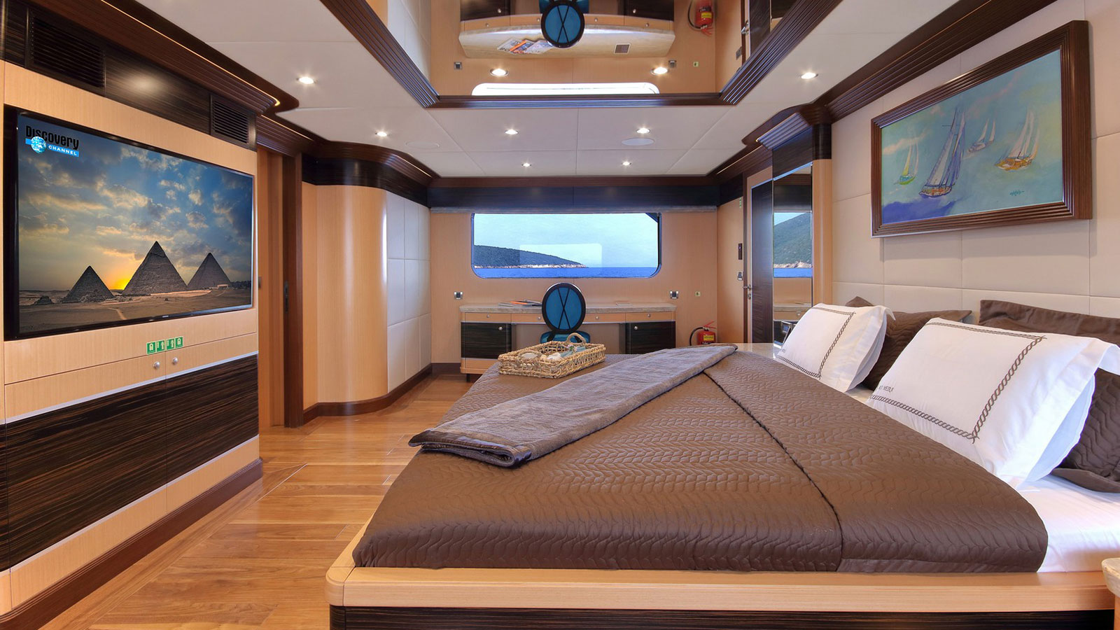 2018 Neta Marine Meira for charter (photo 12)