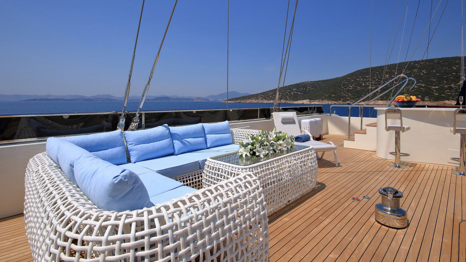 2018 Neta Marine Meira for charter (photo 24)