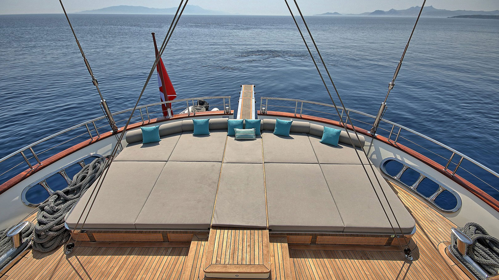 2018 Neta Marine Meira for charter (photo 25)