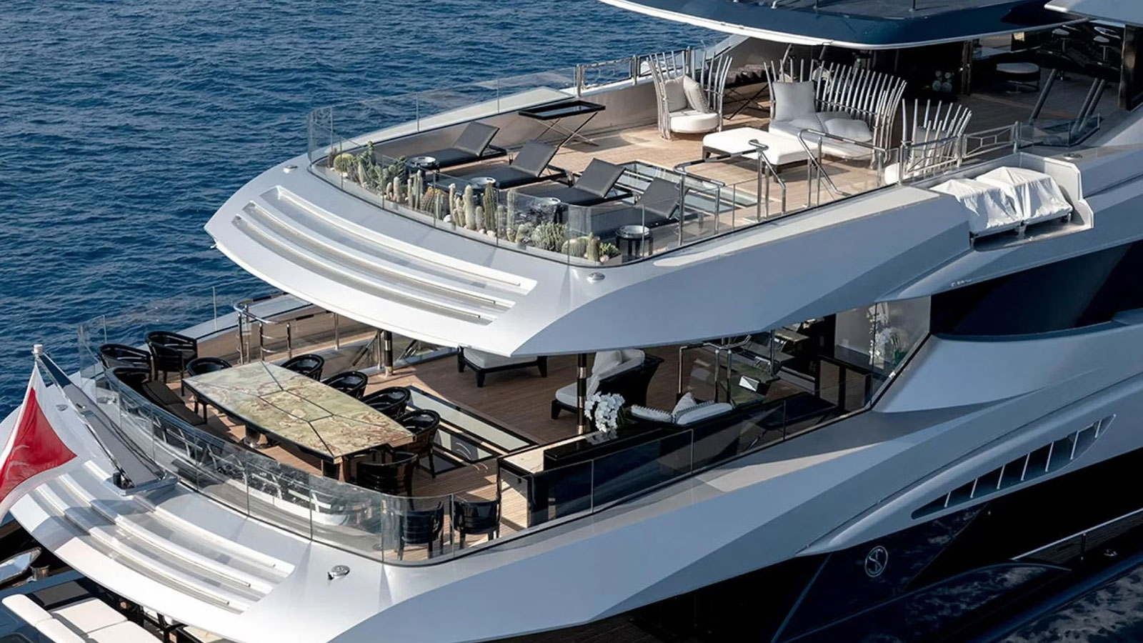 2017 Mondomarine Sarastar te huur (photo 26)