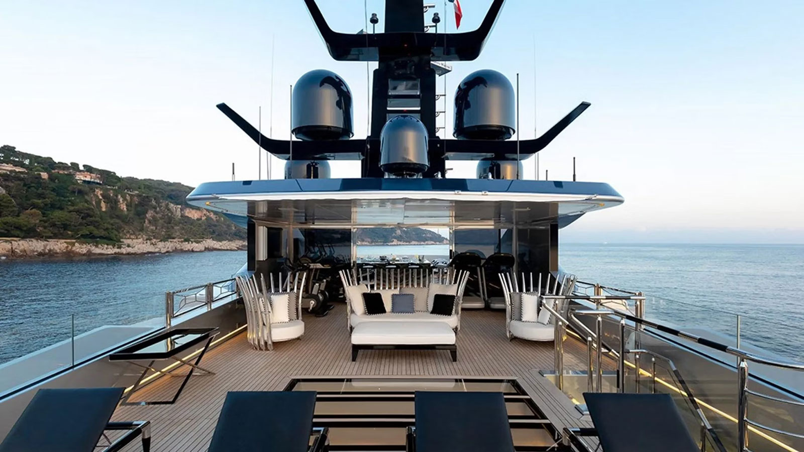 2017 Mondomarine Sarastar te huur (photo 29)