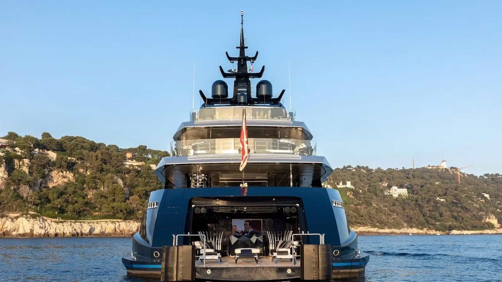 2017 Mondomarine Sarastar te huur (photo 36)