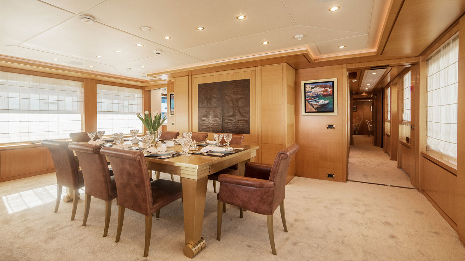 2006 ISA Oasis for charter (photo 7)