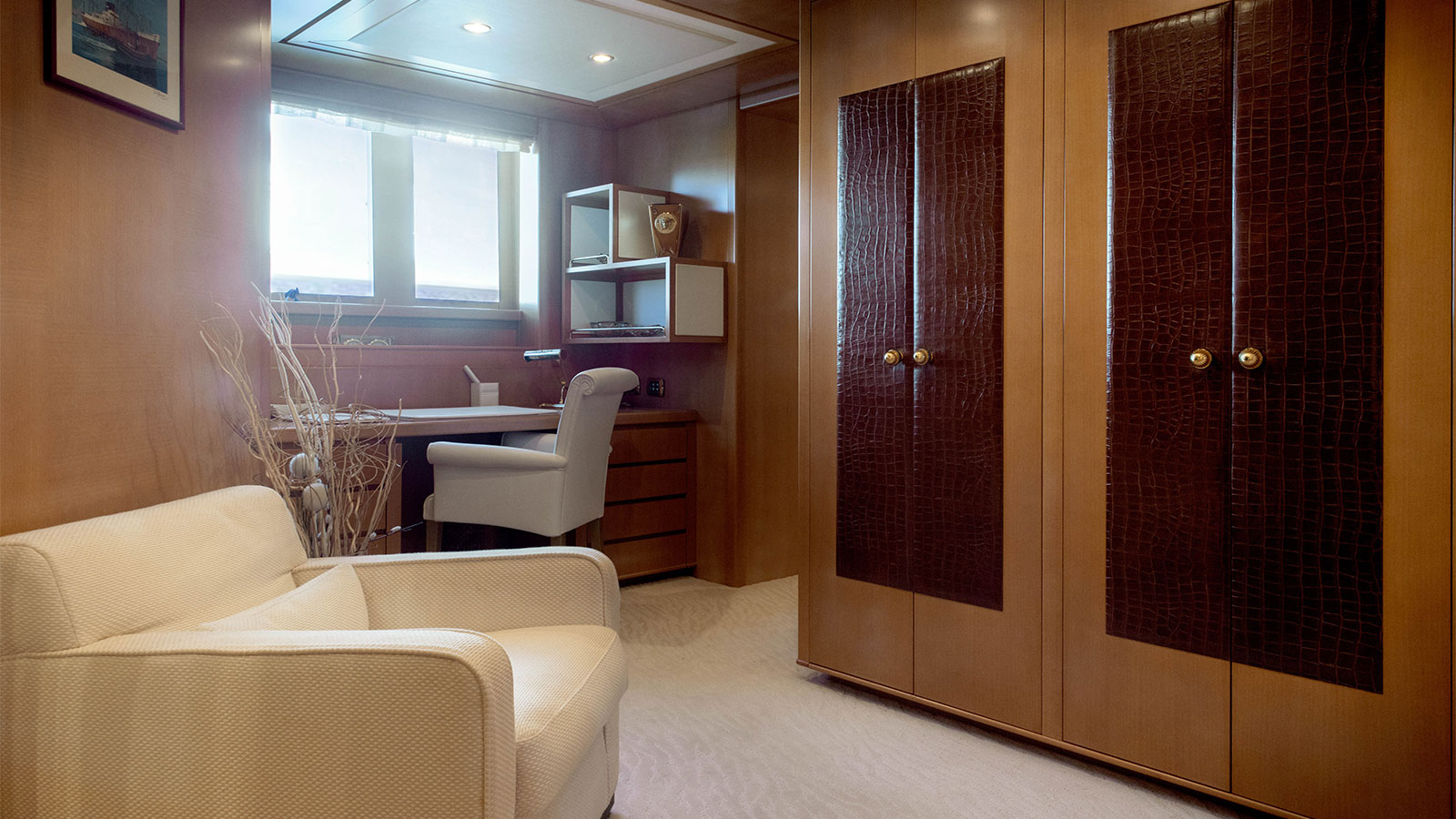 2006 ISA Oasis for charter (photo 13)