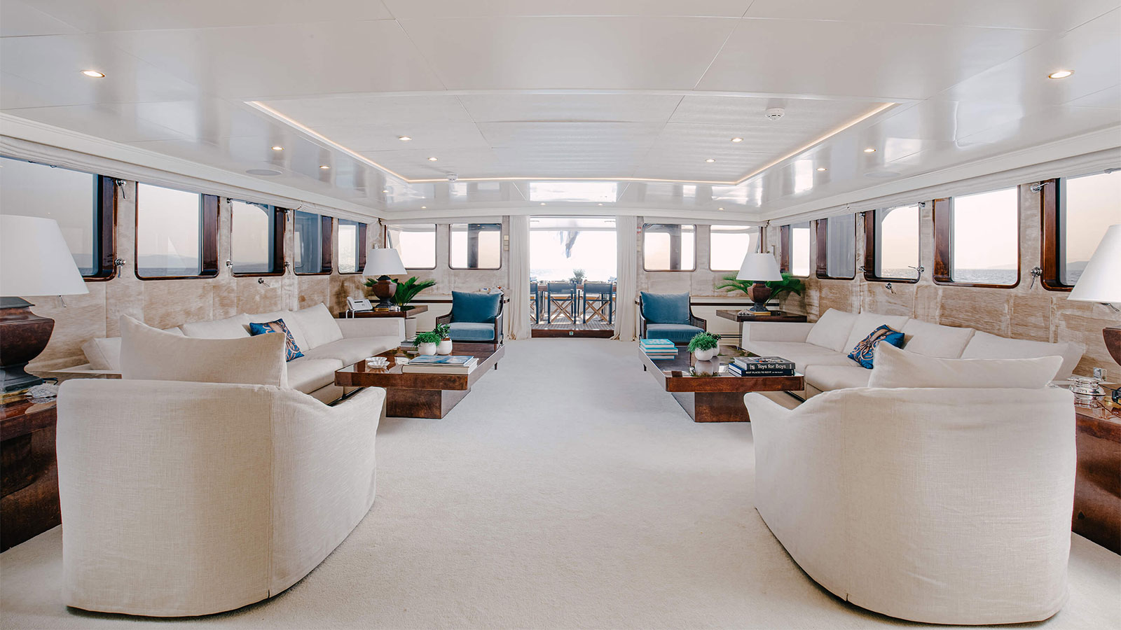1987 Dauphin Yachts Itoto zu chartern (photo 2)