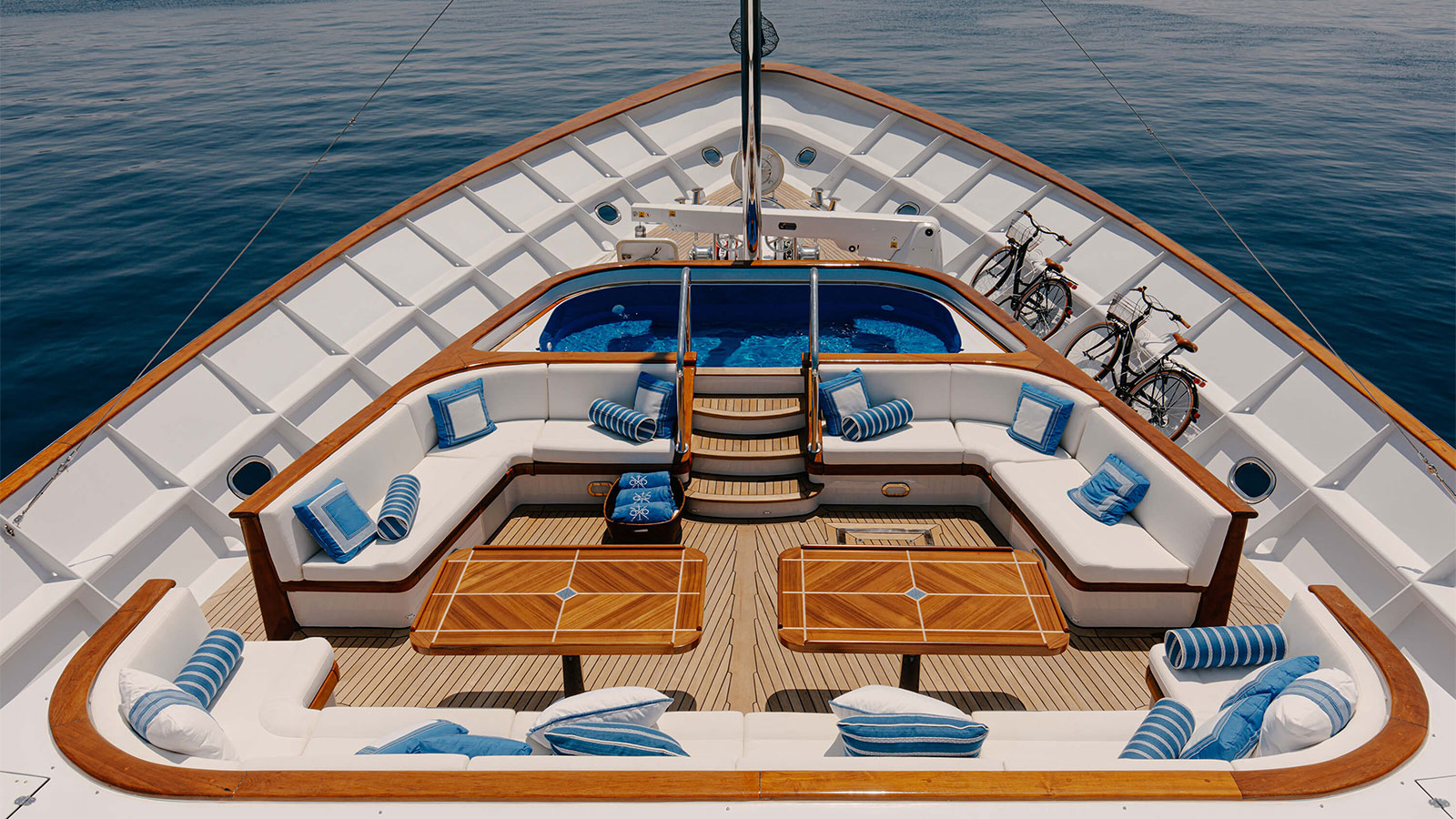 1987 Dauphin Yachts Itoto zu chartern (photo 15)