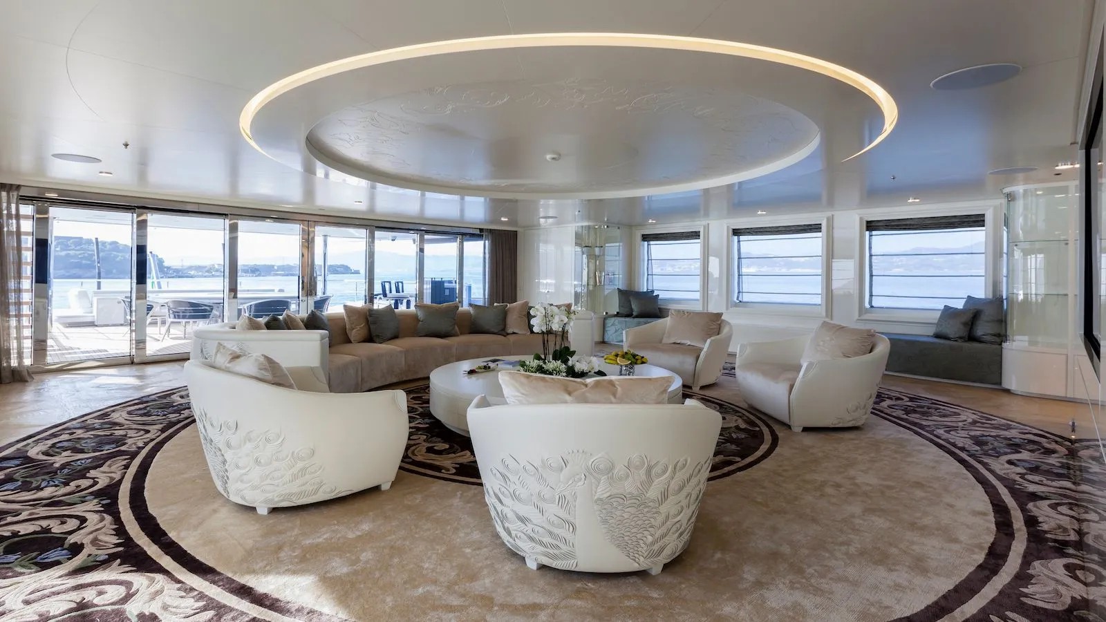 2016 Admiral Yachts Quinta Essentia zu chartern (photo 2)