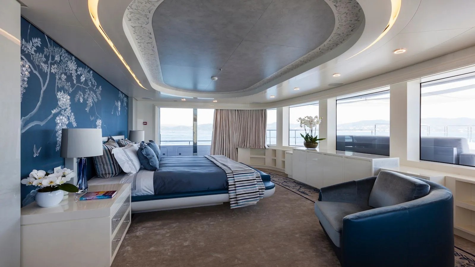 2016 Admiral Yachts Quinta Essentia zu chartern (photo 10)