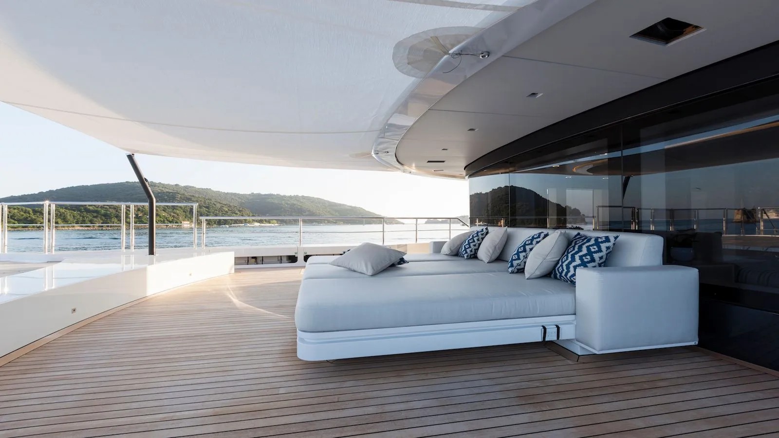 2016 Admiral Yachts Quinta Essentia zu chartern (photo 25)